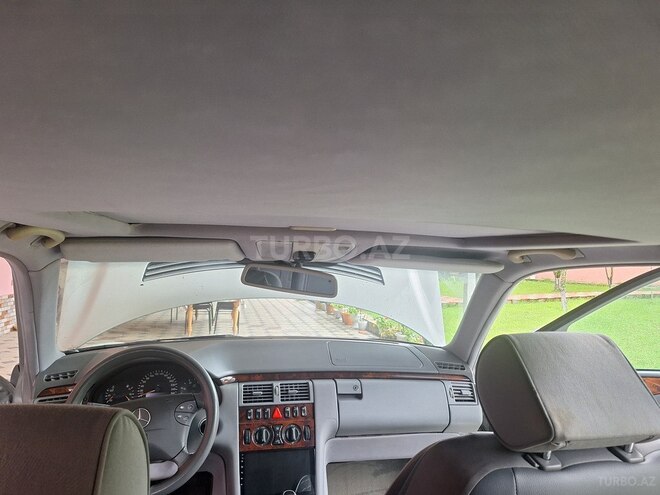 Mercedes E 270 2001, 398,642 km - 2.7 l - Bakı