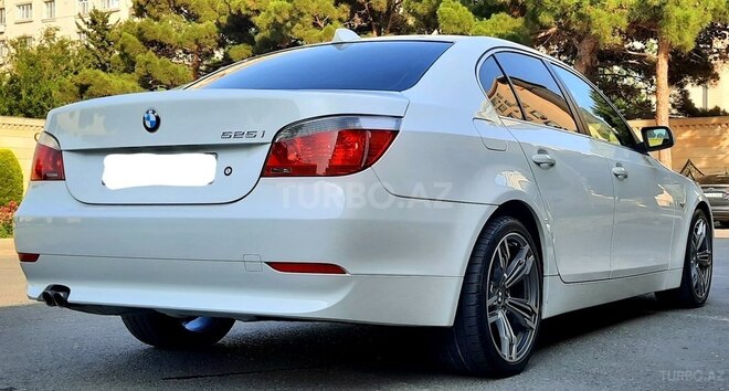 BMW 525-7