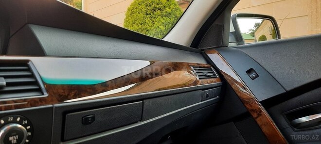 BMW 525-13