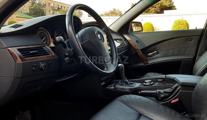 BMW 525-19