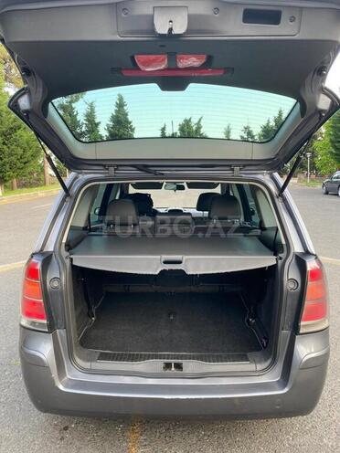 Opel Zafira 2006, 434,000 km - 1.9 л - Qax