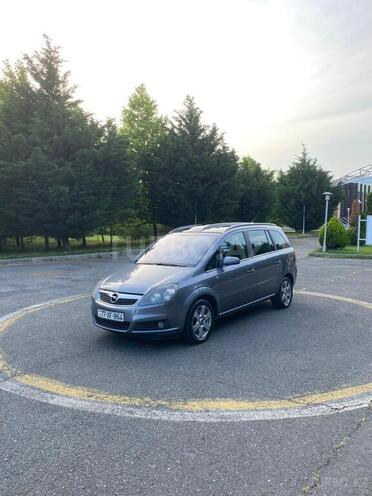 Opel Zafira 2006, 434,000 km - 1.9 л - Qax