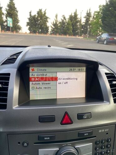Opel Zafira 2006, 434,000 km - 1.9 л - Qax