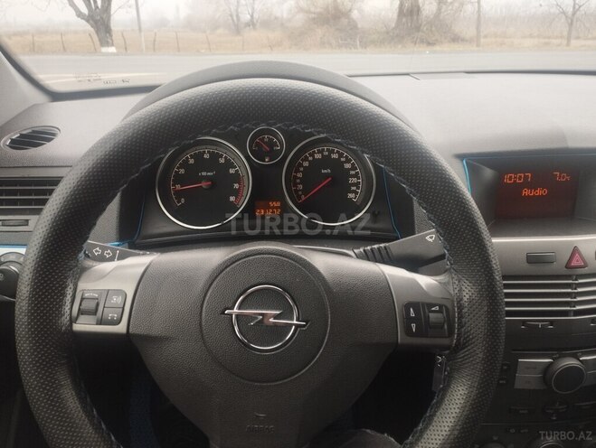 Opel Astra 2006, 240,312 km - 1.4 l - Zaqatala