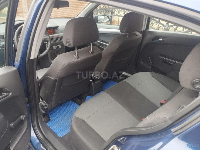 Opel Astra 2006, 240,312 km - 1.4 l - Zaqatala