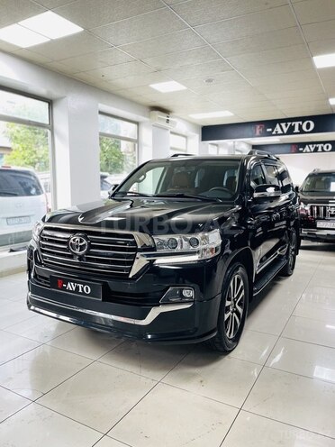 Toyota Land Cruiser-2