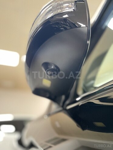 Toyota Land Cruiser-11