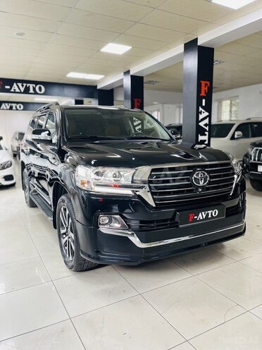 Toyota Land Cruiser-3