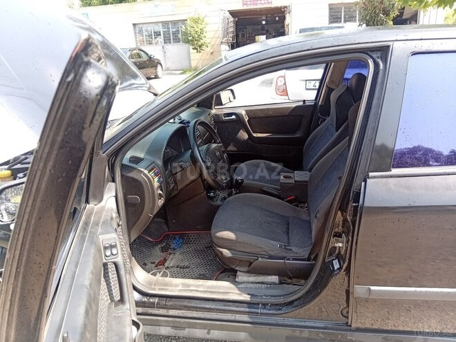 Opel Astra 2002, 285,000 km - 1.7 l - Bakı