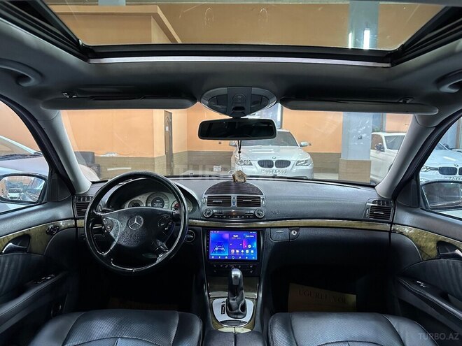 Mercedes E 320-3