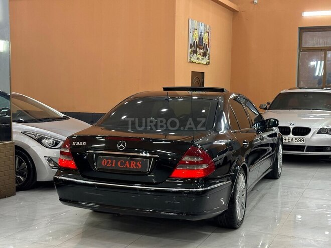 Mercedes E 320-7