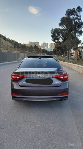 Hyundai Sonata-8