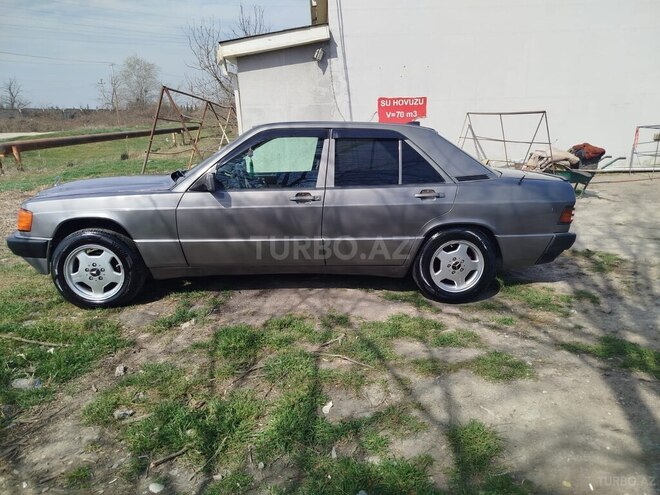 Mercedes 190 1993, 450,000 km - 2.0 l - Xaçmaz