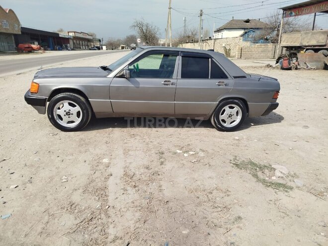 Mercedes 190 1993, 450,000 km - 2.0 l - Xaçmaz