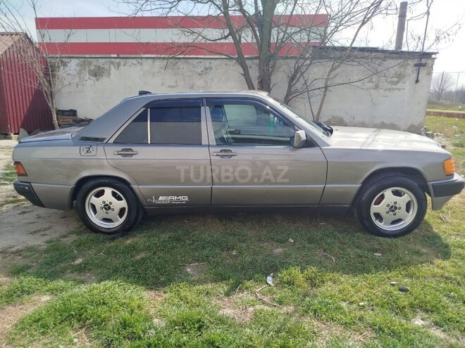 Mercedes 190 1993, 450,000 km - 2.0 l - Xaçmaz