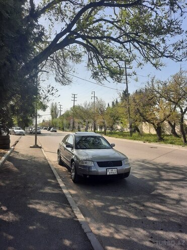 Volkswagen Passat 2002, 375,000 km - 1.8 l - Sumqayıt
