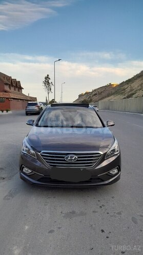 Hyundai Sonata-1