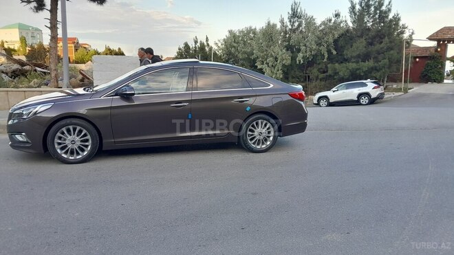 Hyundai Sonata-6