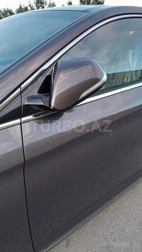 Hyundai Sonata-13