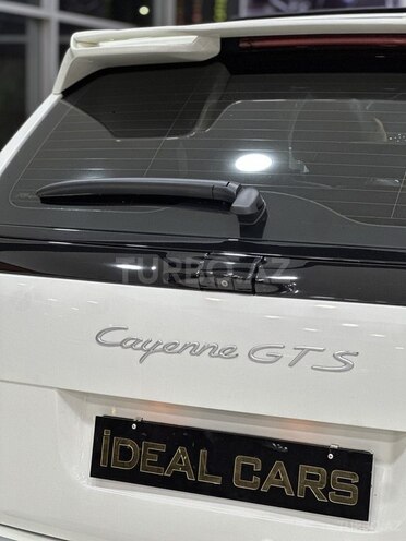 Porsche Cayenne GTS-17
