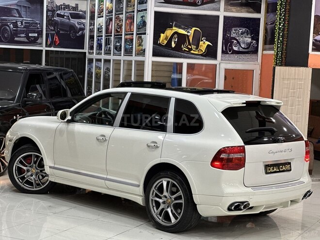 Porsche Cayenne GTS-15