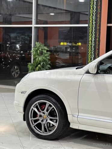 Porsche Cayenne GTS-21