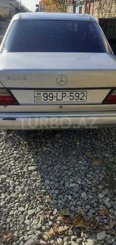 Mercedes E 220 1993, 550,000 km - 2.2 l - Xaçmaz