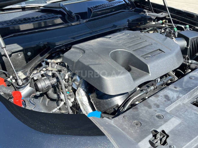 Land Rover Defender 2024, 40,234 km - 3.0 l - Bakı