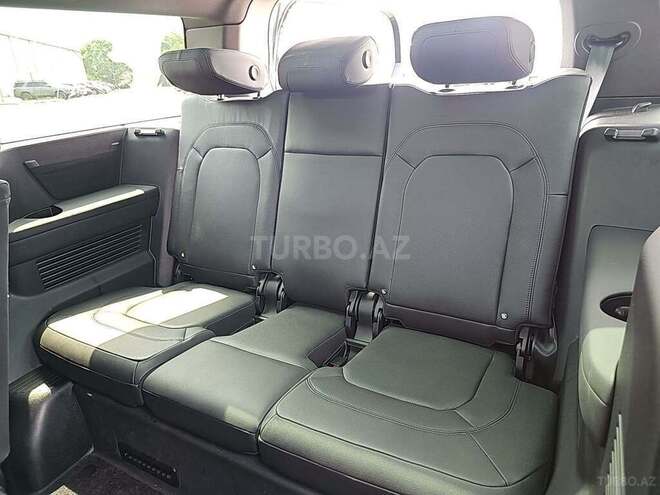 Land Rover Defender 2024, 40,234 km - 3.0 l - Bakı