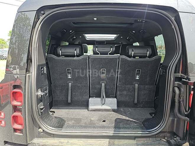 Land Rover Defender 2024, 40,234 km - 3.0 l - Bakı