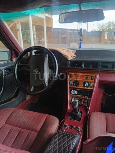 Mercedes E 250 1991, 400,418 km - 2.5 л - Ağstafa