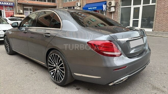 Mercedes E 200 2016, 242,000 km - 2.0 l - Bakı