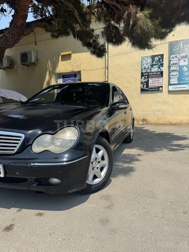 Mercedes C 200 2001, 375,000 km - 2.0 л - Bakı