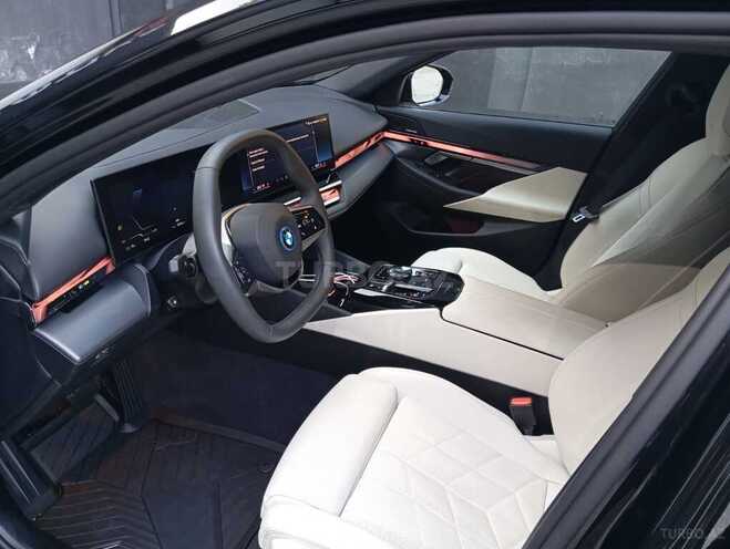 BMW i5 2023, 9,800 km - 0.0 l - Bakı