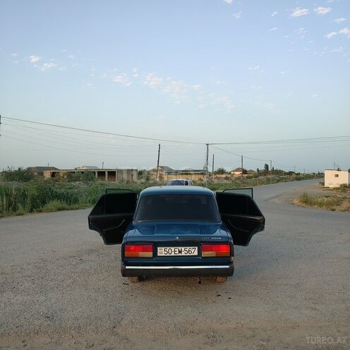LADA (VAZ) 2107 2004, 25,630 km - 1.6 л - Salyan
