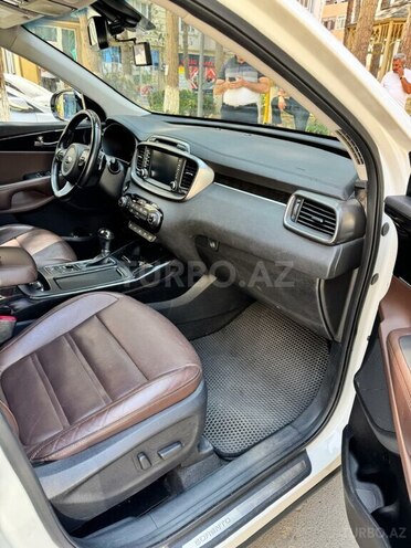 Kia Sorento-7