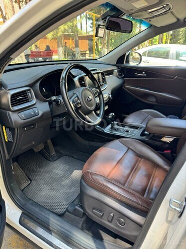 Kia Sorento-6