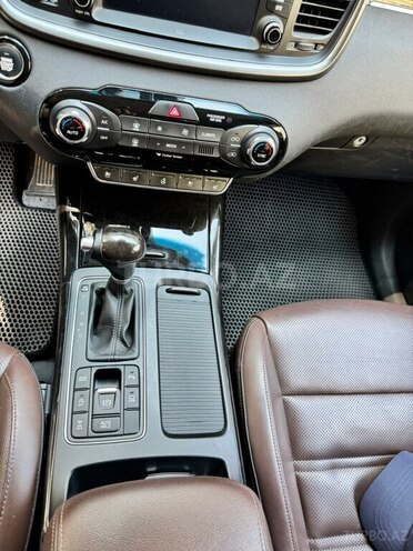 Kia Sorento-11