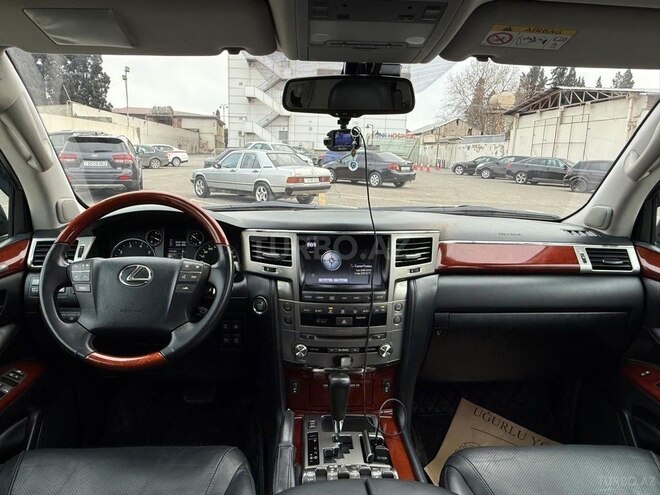 Lexus LX 570 2013, 255,000 km - 5.7 l - Gəncə
