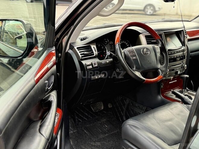 Lexus LX 570 2013, 255,000 km - 5.7 l - Gəncə