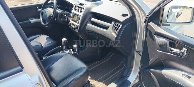 Kia Sportage 2008, 129,000 km - 2.0 l - Quba