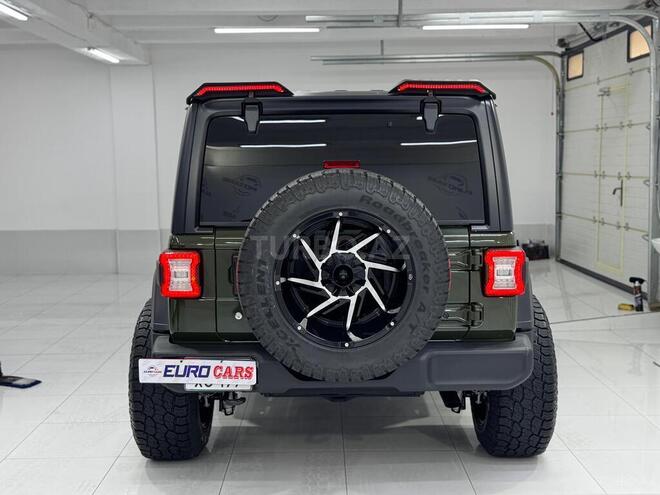 Jeep Wrangler-18