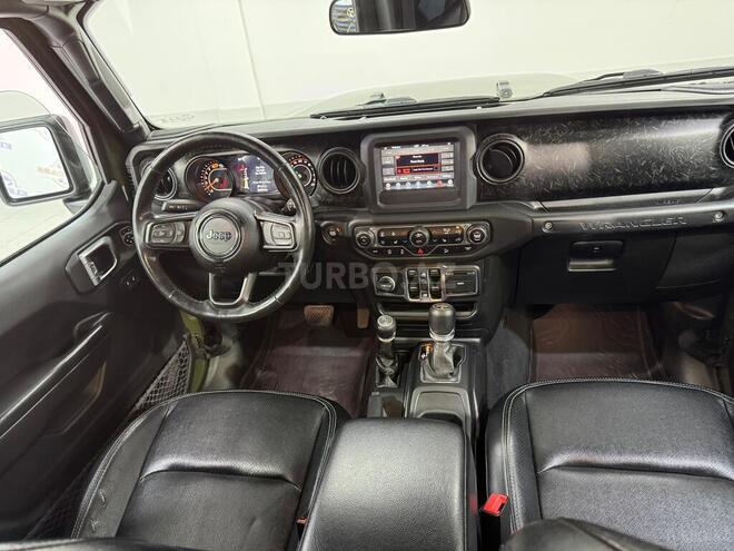 Jeep Wrangler-22