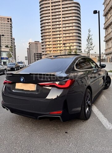 BMW i4-2