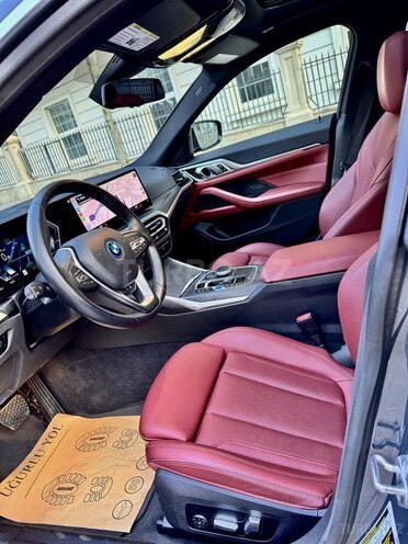 BMW i4-9