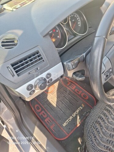 Opel Astra 2006, 400,000 km - 1.9 l - Bakı