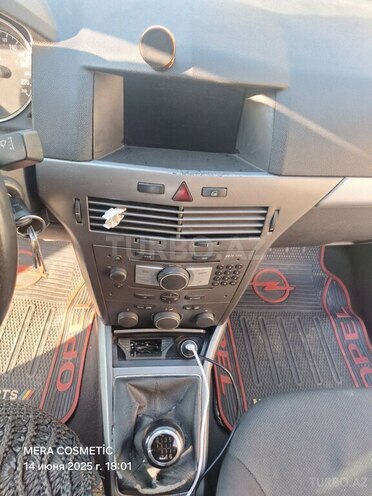 Opel Astra 2006, 400,000 km - 1.9 l - Bakı