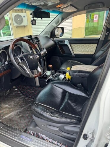 Toyota Land Cruiser Prado 2011, 210,630 km - 2.7 l - Bakı