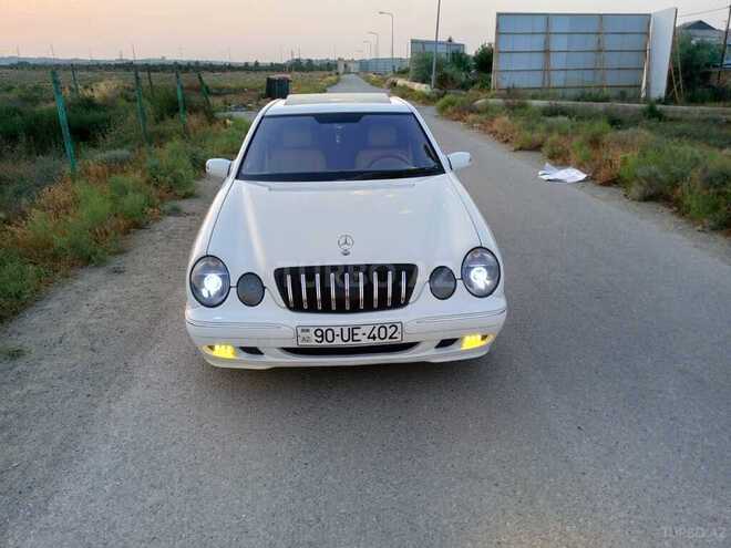Mercedes E 240 1999, 300,000 km - 2.4 l - Bakı