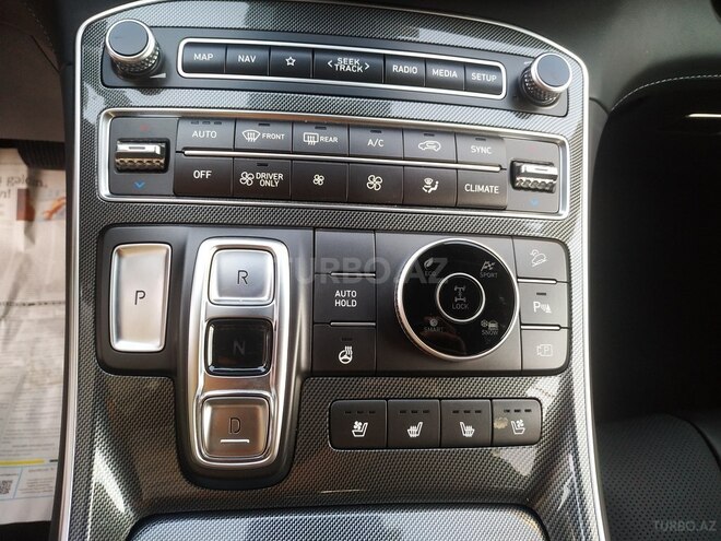Hyundai Santa Fe 2023, 17,815 km - 1.6 l - Bakı
